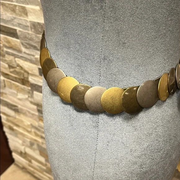 Gold and Bronze Circle Belt - Picture 2 of 7